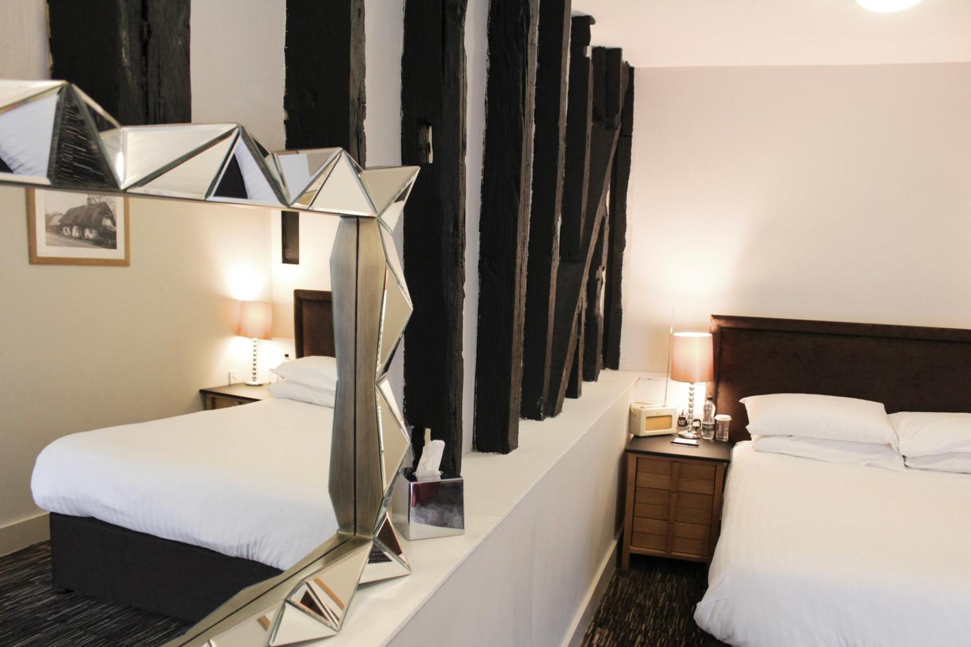 The Saracens Head Hotel Great Dunmow Extérieur photo