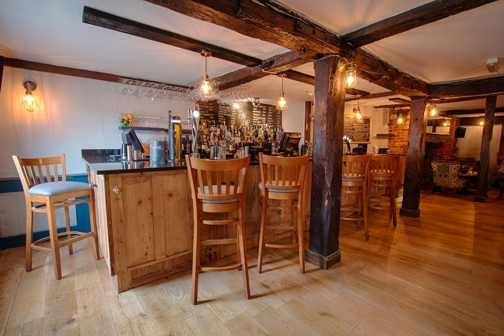 The Saracens Head Hotel Great Dunmow Extérieur photo