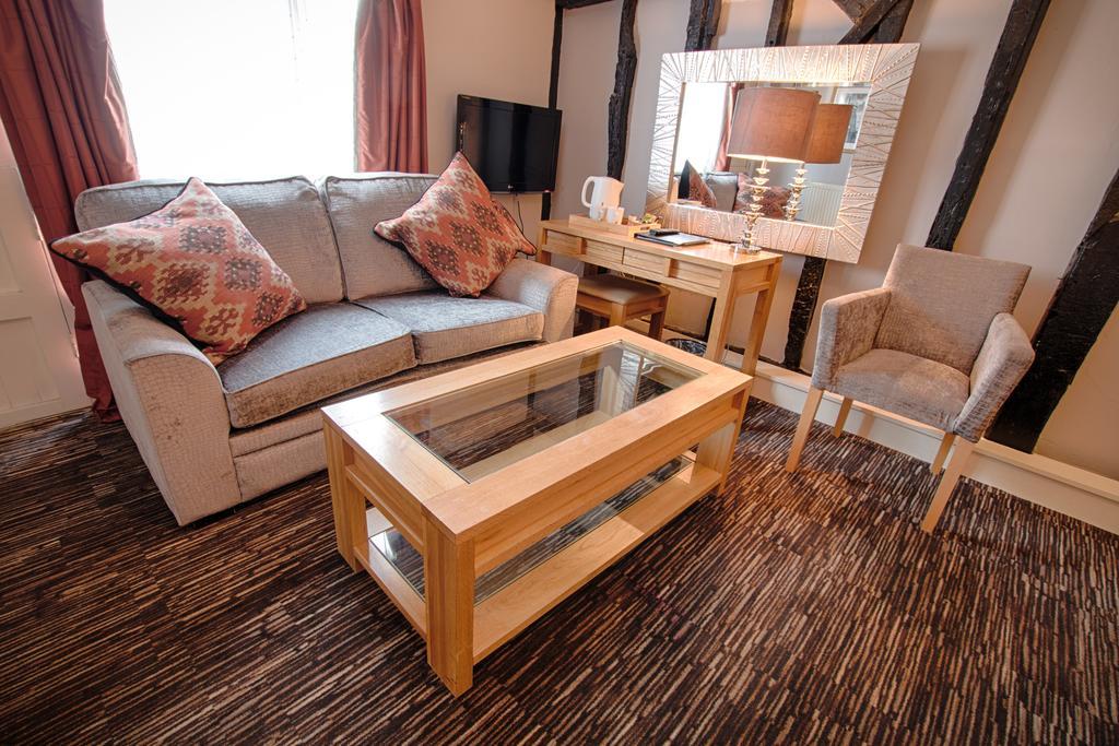 The Saracens Head Hotel Great Dunmow Extérieur photo