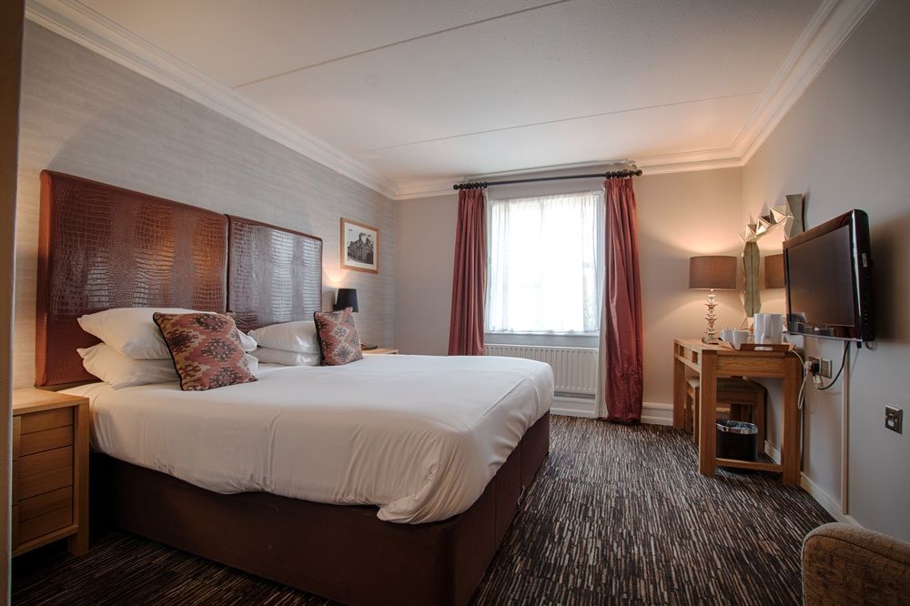 The Saracens Head Hotel Great Dunmow Extérieur photo