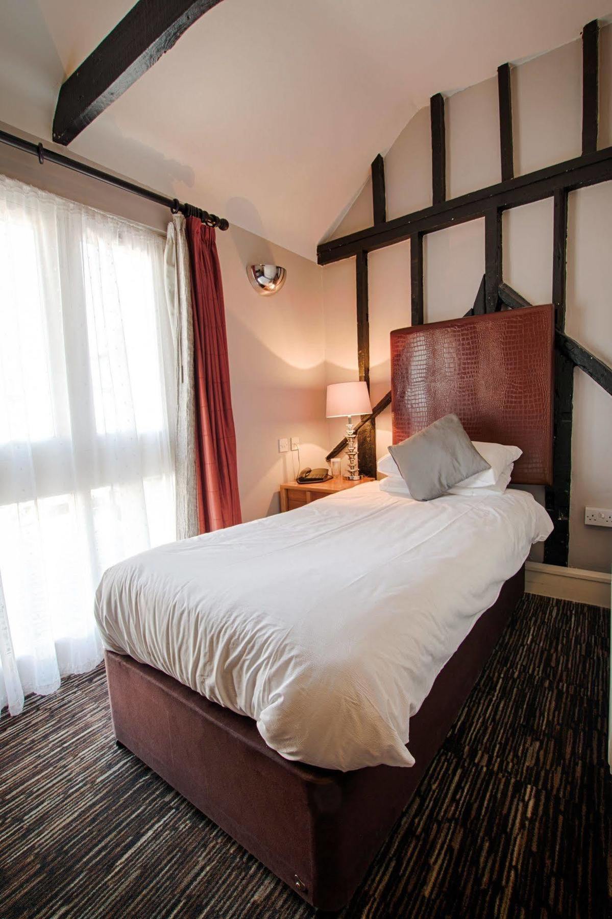 The Saracens Head Hotel Great Dunmow Extérieur photo